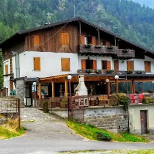 Rifugio Stella Alpina Locanda Saviore dell'Adamello