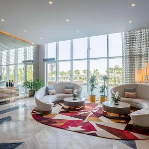 Radisson Damac Hills Otel