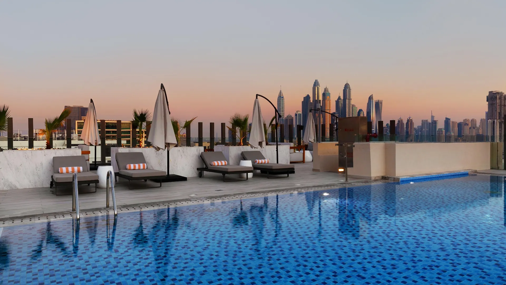 Adagio Premium The Palm Aparthotel Dubai 4*,  United Arab Emirates