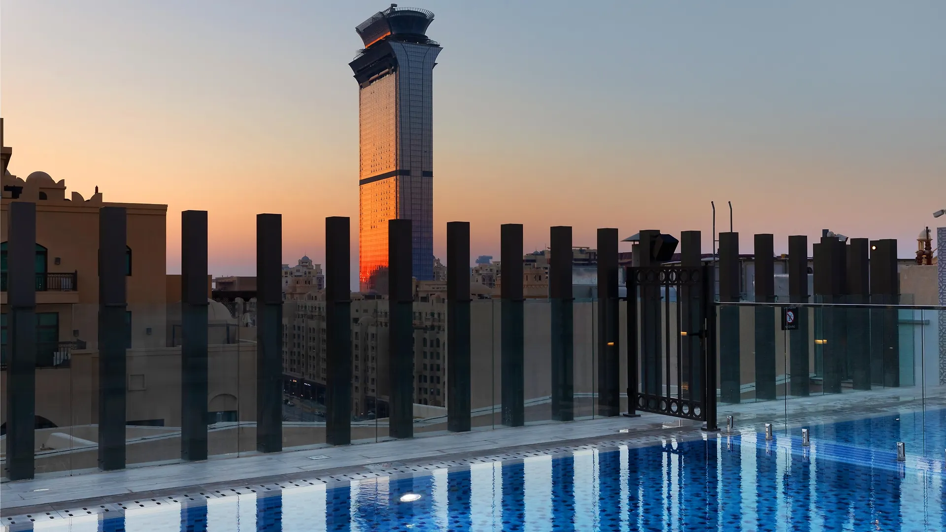 Adagio Premium The Palm Aparthotel Dubai